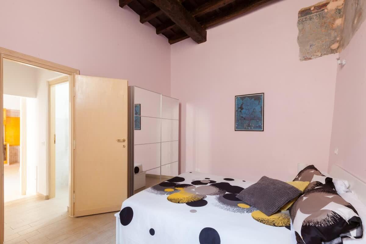 Boccanera A Trastevere Holiday Apartment โรม ภายนอก รูปภาพ